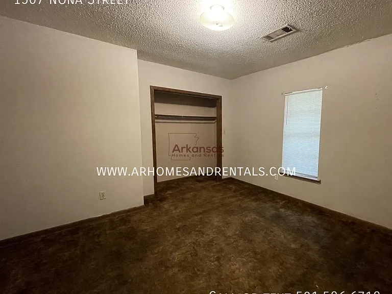 1507 Nona St — Photo 13