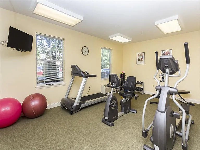 Arbor Crest 62+ Senior Apartments — Photo 13