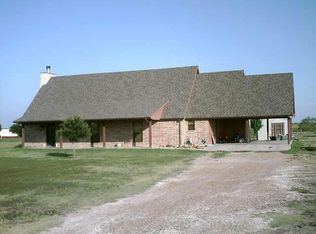 290 Zmolek Rd, Ennis, TX 75119