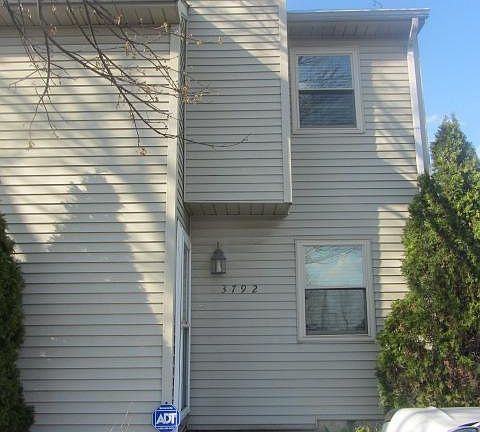4th image of 3784 Camelot Dr #3792