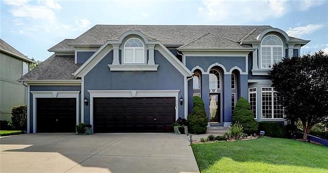 1st image of 5708 NE Holiday Dr