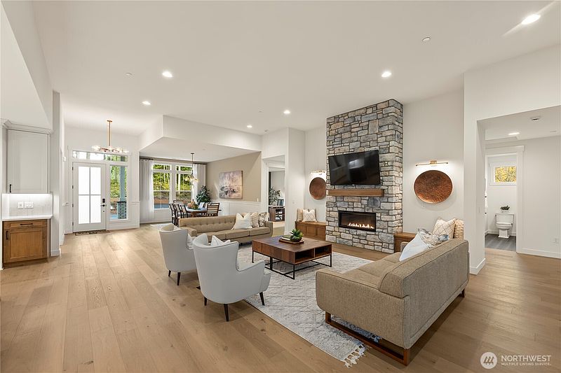 3rd image of 10420 65th Avenue Ct NW