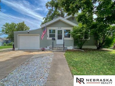 8109 Q St, Ralston, NE, 68127