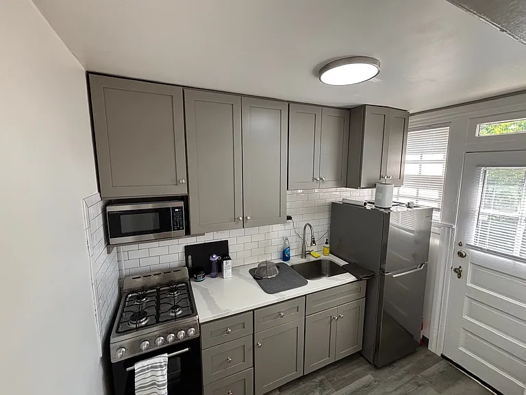 3110 Park Ave — Photo 6