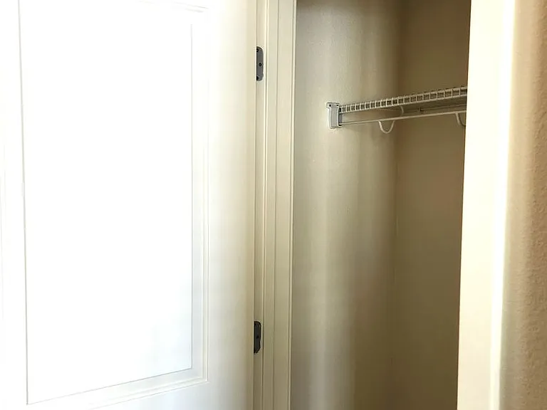 338 City Center Dr — Photo 12