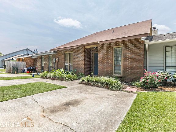 2nd image of 247 Leisure Lake Dr