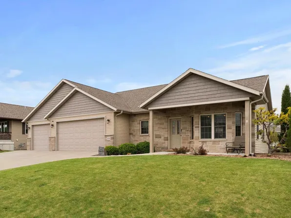 610 Ne Shna Bek TRAIL, Kewaskum, WI 53040