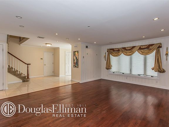 3rd image of 3080 Driftwood Ln