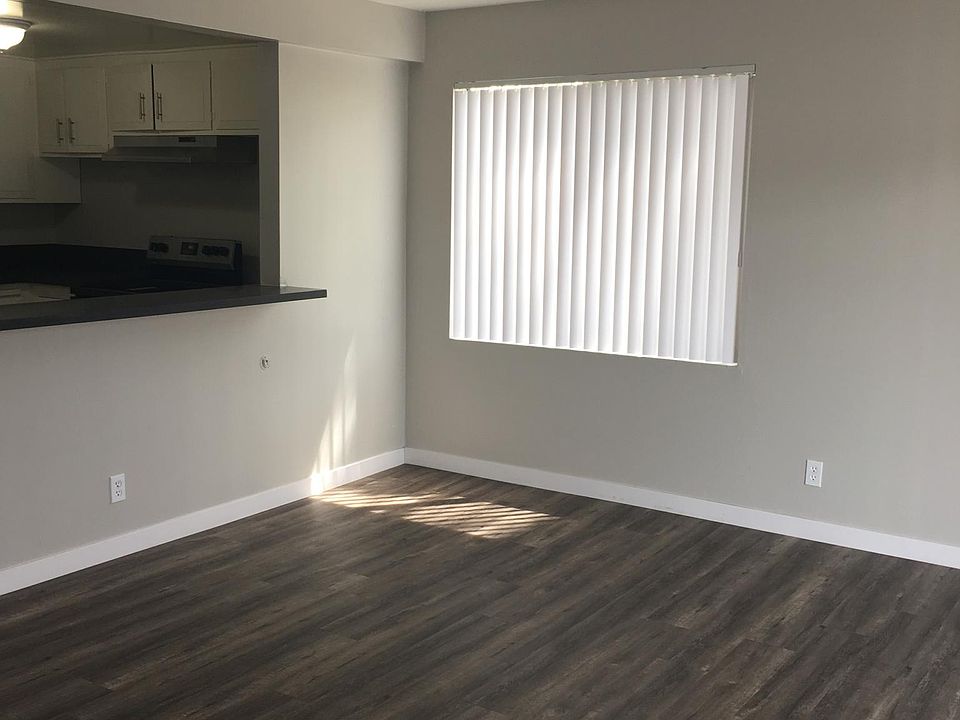 1st image of 1516 W 1st St APT 201