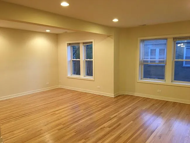 3911 W Addison St #3B — Photo 2