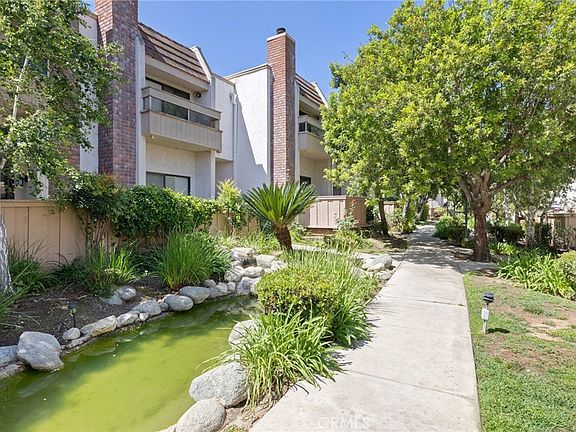 2nd image of 17106 Burbank Blvd