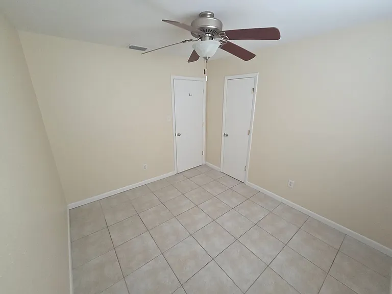 2910 W Pearl Ave — Photo 11