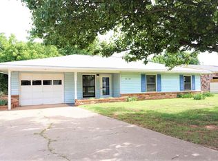1005 Rose Ter, Perry, OK 73077