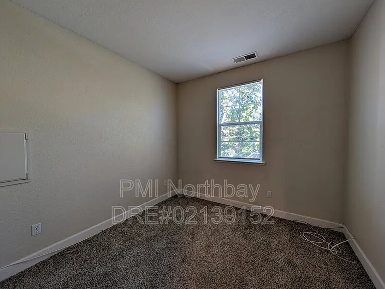 6347 Newhaven Ln — Photo 14