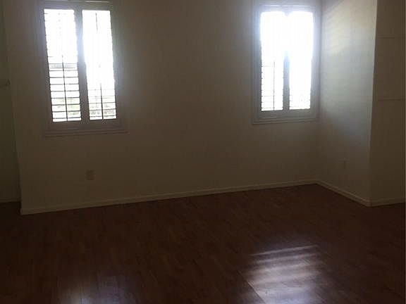 5th image of 9901 Trailwood Dr APT 1055