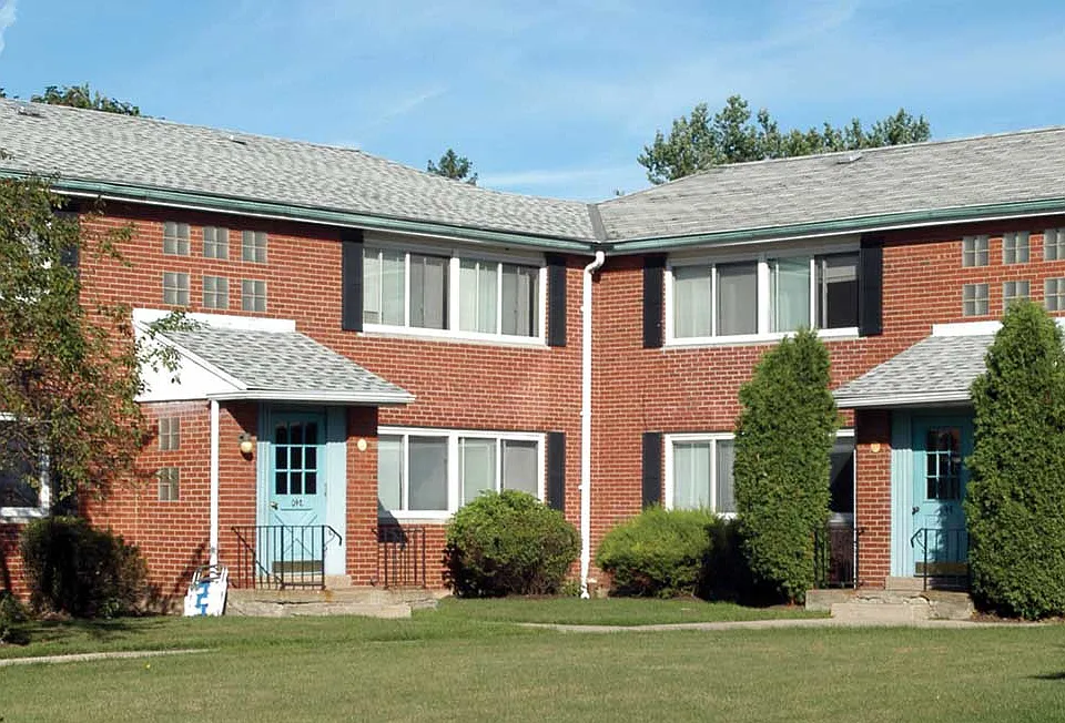 Riverview Manor Apartments