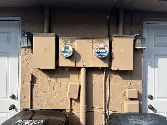 4th image of 524 SW 14th Court