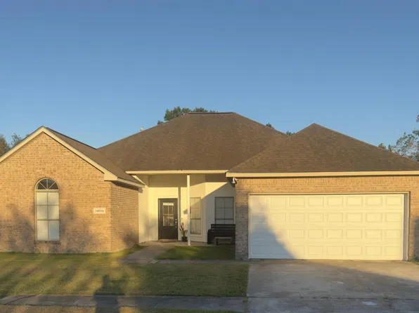 34036 Spring Lake Dr, Walker, LA 70785