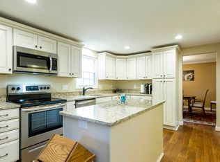 15927 Uppsala Ct, Woodbridge, VA 22191