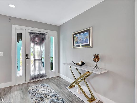 3rd image of 2499 Sapodilla Ln