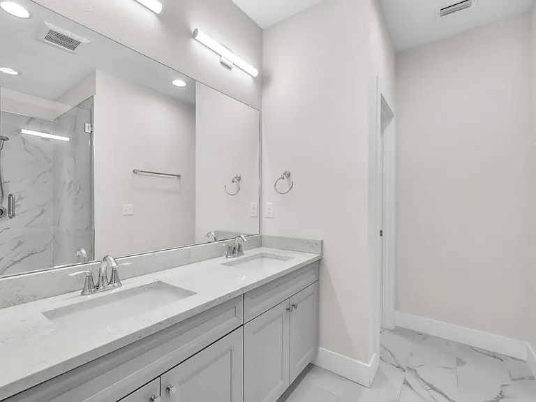 3120 W Azeele St #1 — Photo 50
