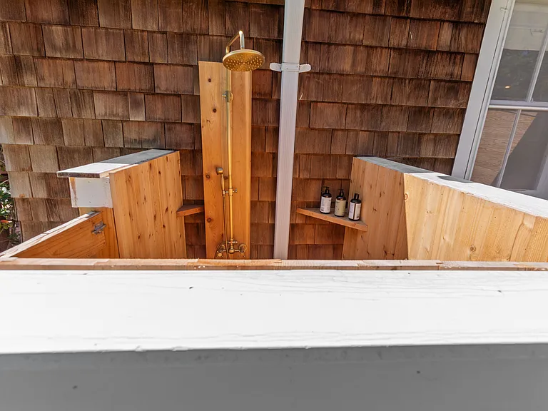 43 Sawasett Ave — Photo 9