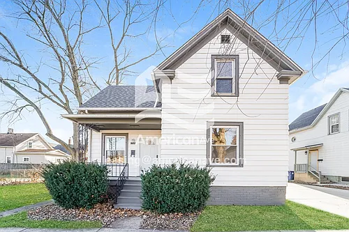 1715 Albert St Photo 1
