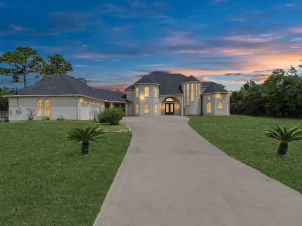 1321 E Archer Rd, Baytown, TX 77521