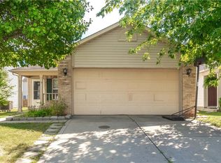 7129 Wellwood Dr, Indianapolis, IN 46217