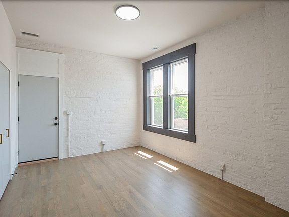 4th image of 841 N Mozart St #2R