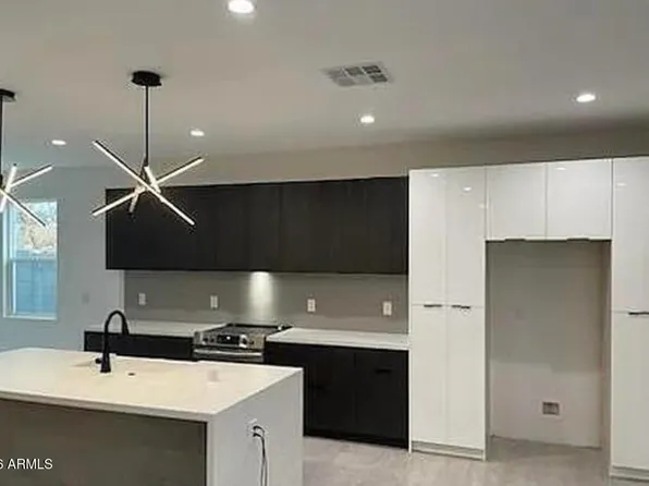 2826 N 28th Place, Phoenix, AZ 85008