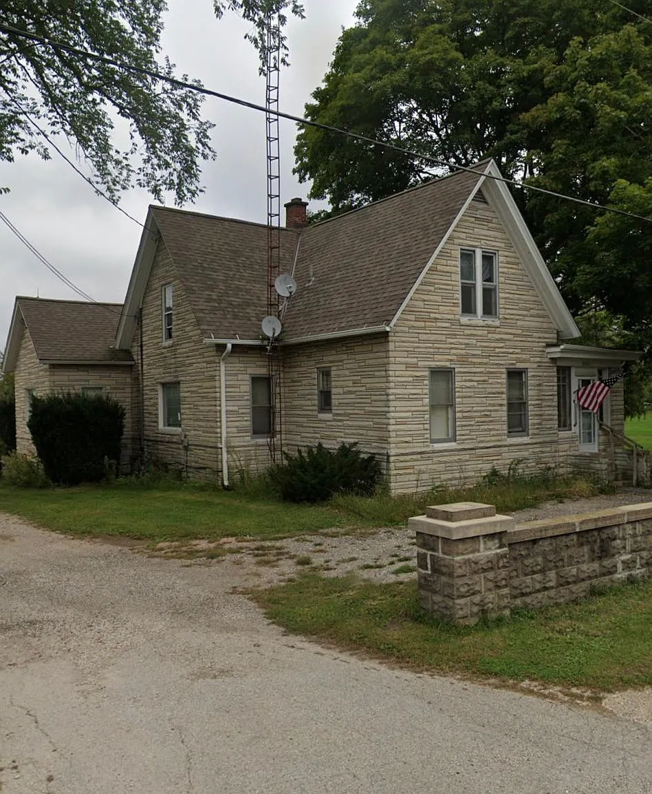 28644 N Lake Dr — Photo 1