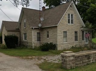 28644 N Lake Dr #B, Waterford, WI 53185