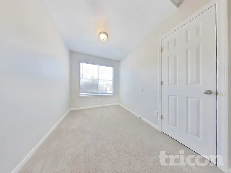 5873 Cobalt Dr — Photo 16