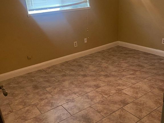 4th image of 3618 Montridge Ct