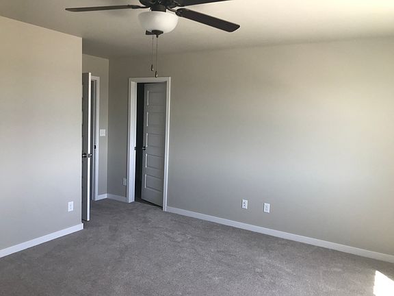 5th image of 1133 22nd Ave W #1204-22