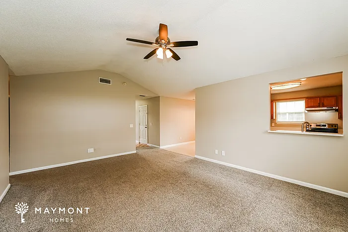 515 Cedar Park Cir — Photo 3