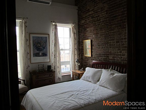 5th image of 4730 Vernon Blvd APT 2F