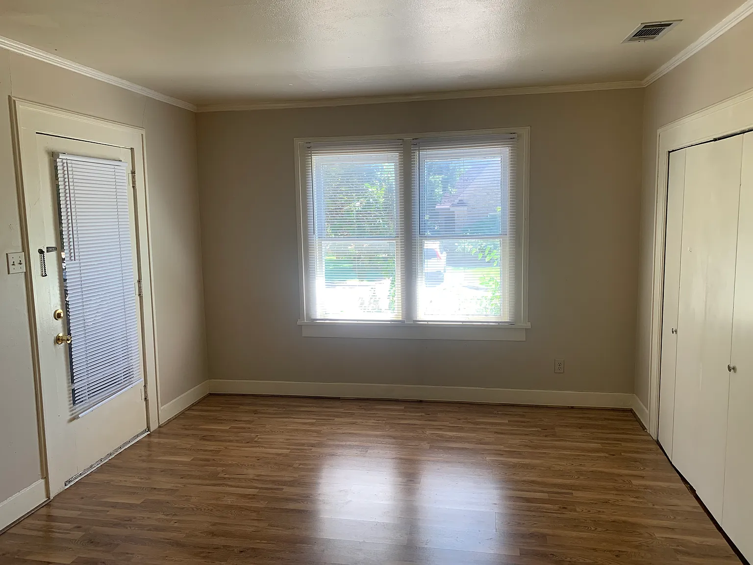 1 bed, 760 sqft, $1,200 — Photo 4