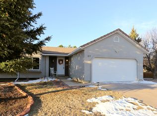 317 Saddlemountain Rd, Colorado Springs, CO 80919