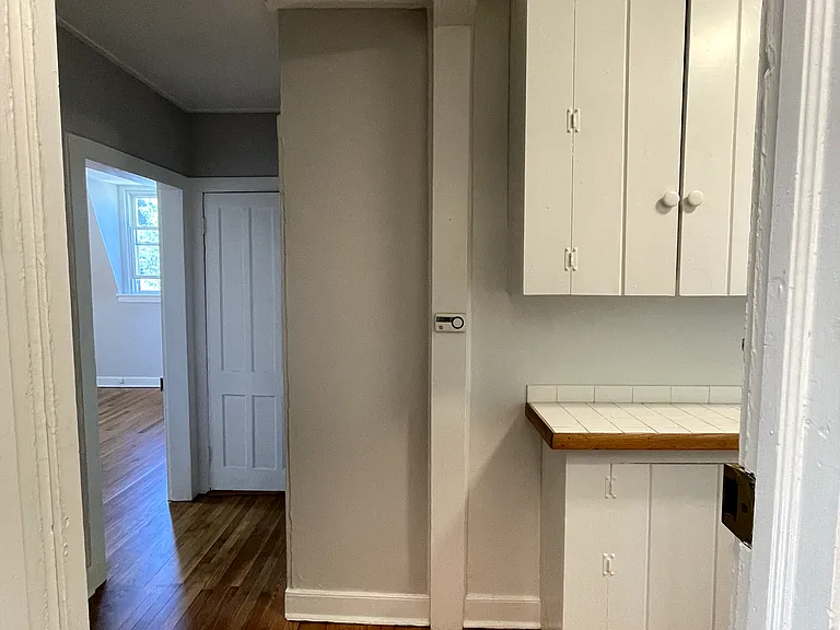 4 Main St #5 — Photo 3