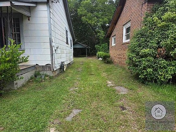 2nd image of 212 W Jerger St