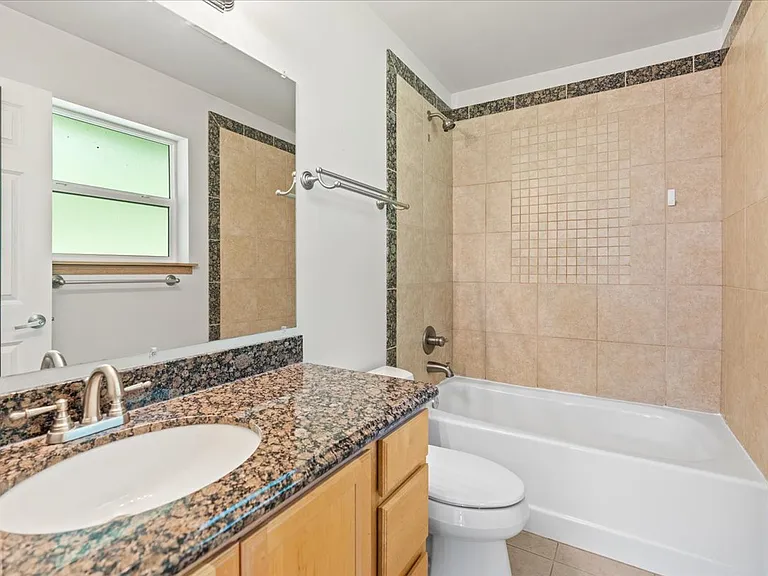 5062 23rd Ave SW — Photo 19