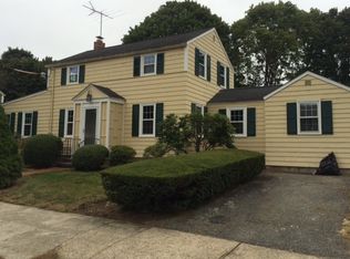 25 Dyer St, Warren, RI 02885