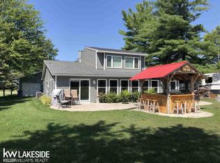 5359 S Pine St, Beaverton, MI 48612