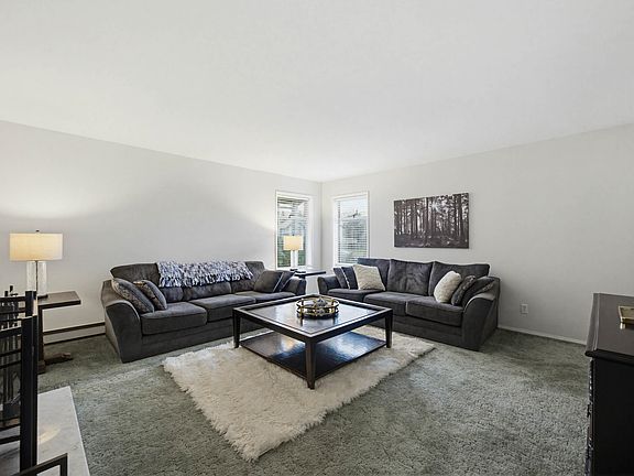 2nd image of 19475 116b Ave