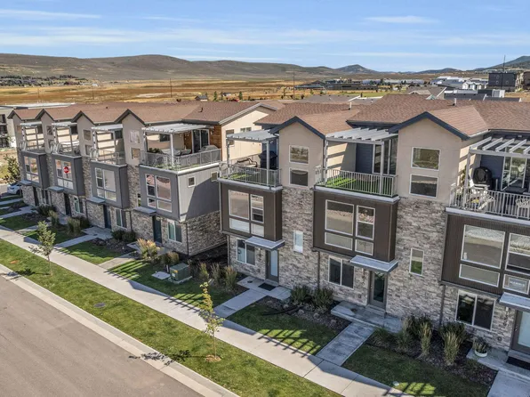 1386 Village Green Trl, Park City, UT 84098