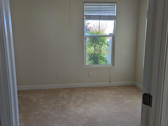 5th image of 2069 Gold Nugget Way