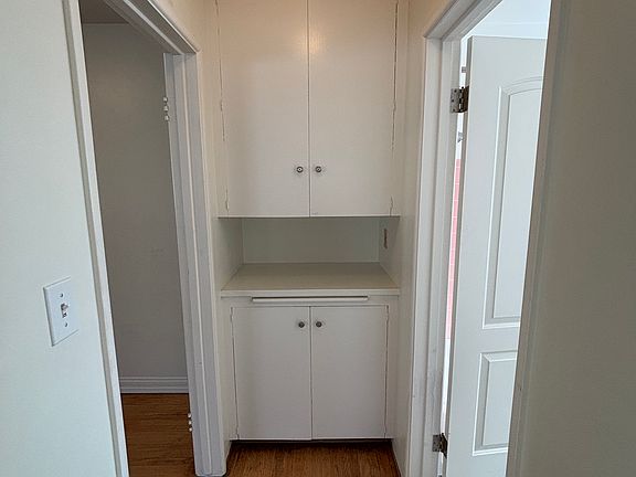 5th image of 921 F Ave APT 4