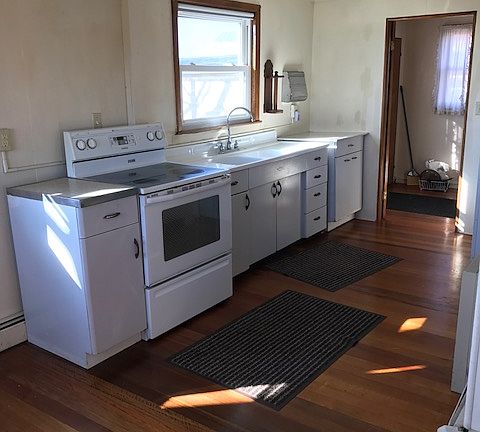 4th image of 15634 Motters Station Rd